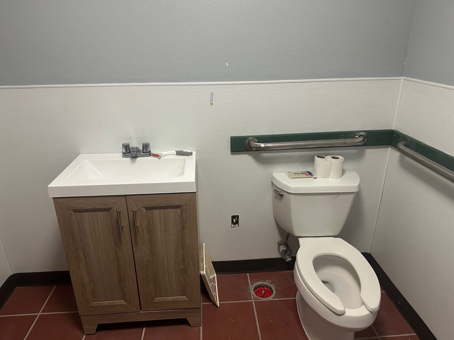 Remodel Commercial Bathroom Mateo - Bay Wide Plumbing